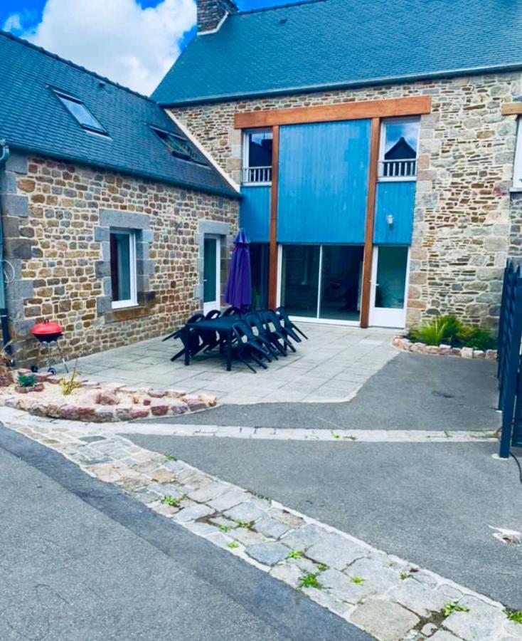 Le Gite De La Mongatelais Villa Roz-Landrieux Exterior photo